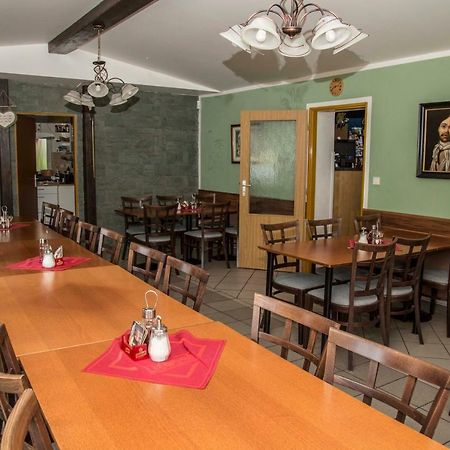 Hotel U Lip Trojanovice Frenstat pod Radhostem ภายนอก รูปภาพ