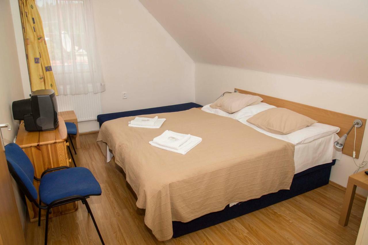 Hotel U Lip Trojanovice Frenstat pod Radhostem ภายนอก รูปภาพ