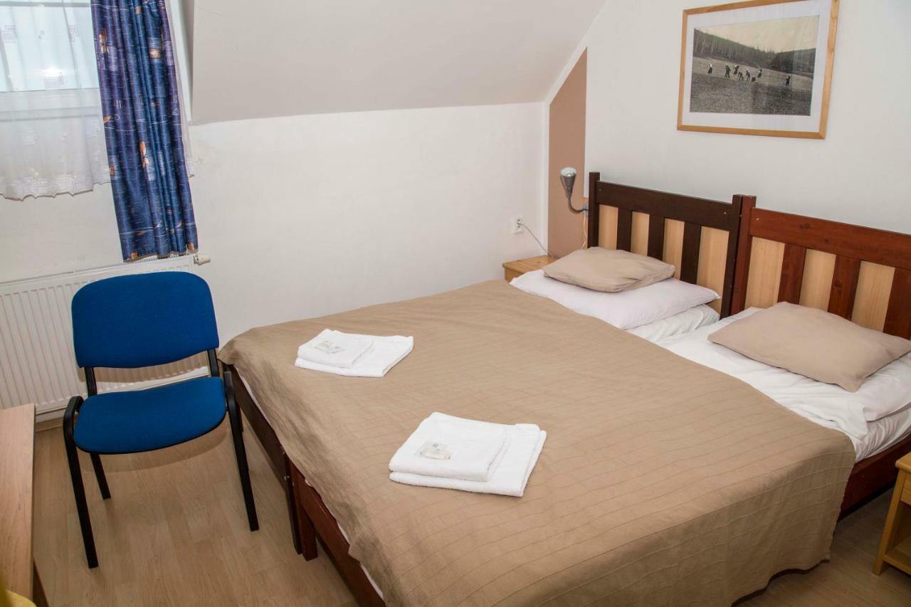 Hotel U Lip Trojanovice Frenstat pod Radhostem ภายนอก รูปภาพ