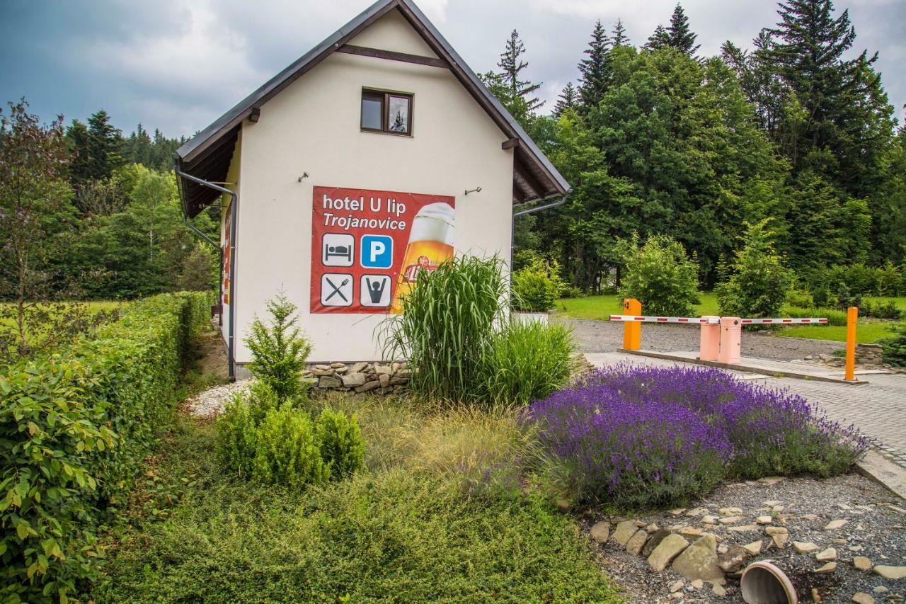 Hotel U Lip Trojanovice Frenstat pod Radhostem ภายนอก รูปภาพ